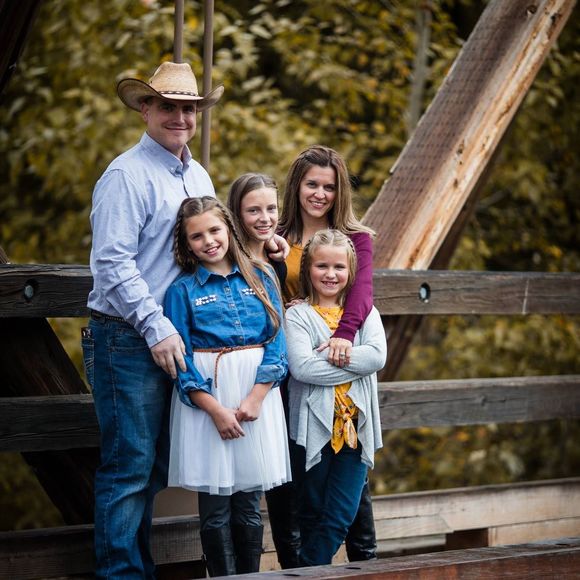 Meet your Posher, Kelsey - Picture 1 of 1